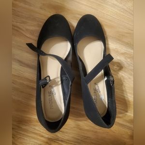 Madeline Stuart size 8.5 black heels